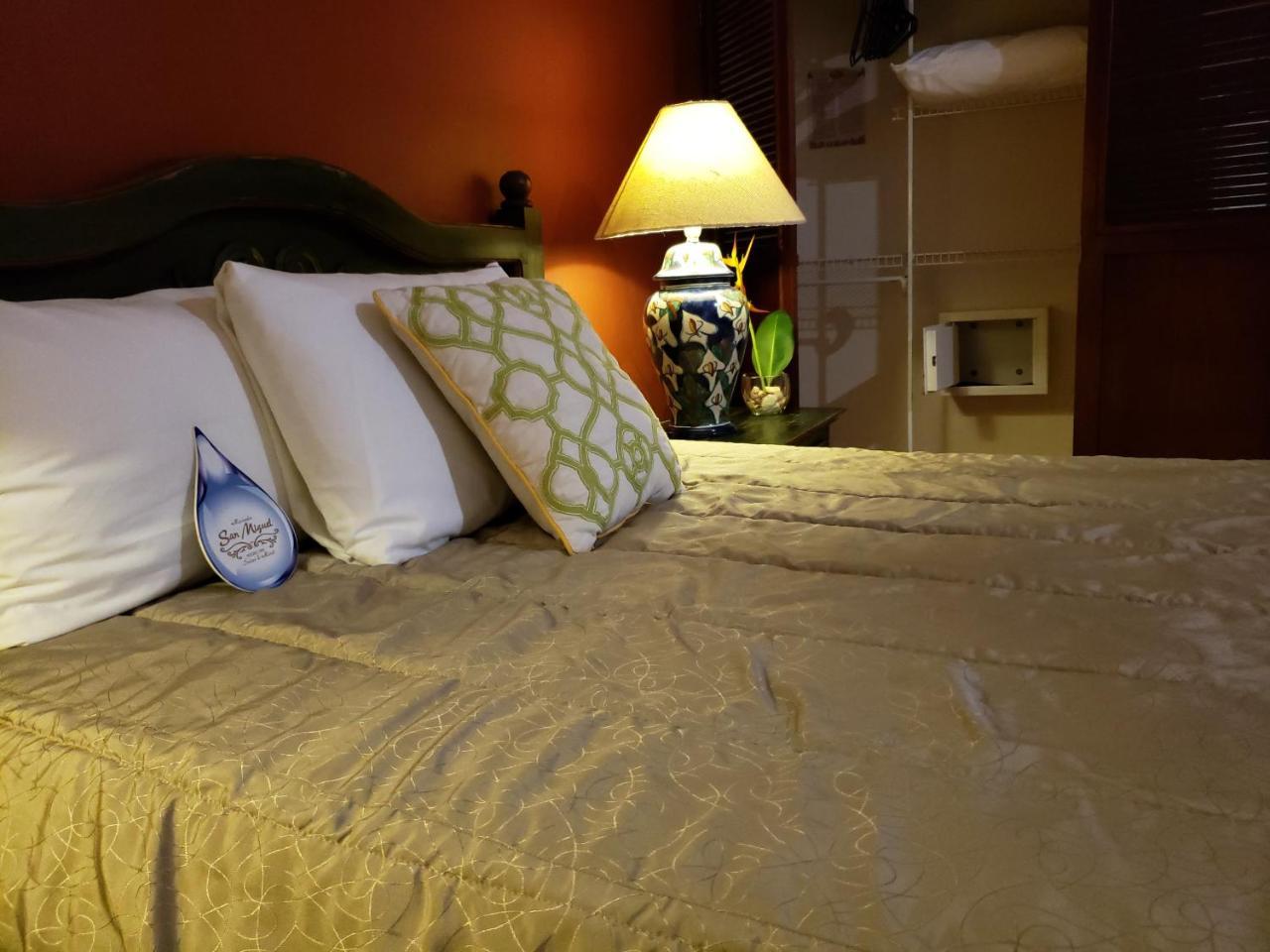 Hacienda San Miguel Hotel & Suites Cozumel Exteriör bild